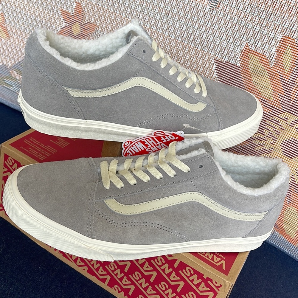 Vans Men’s Old Skool
Cozy Hug Drizzle/Marshmal
VN0005UA6J6
Sneakers - Picture 11 of 16